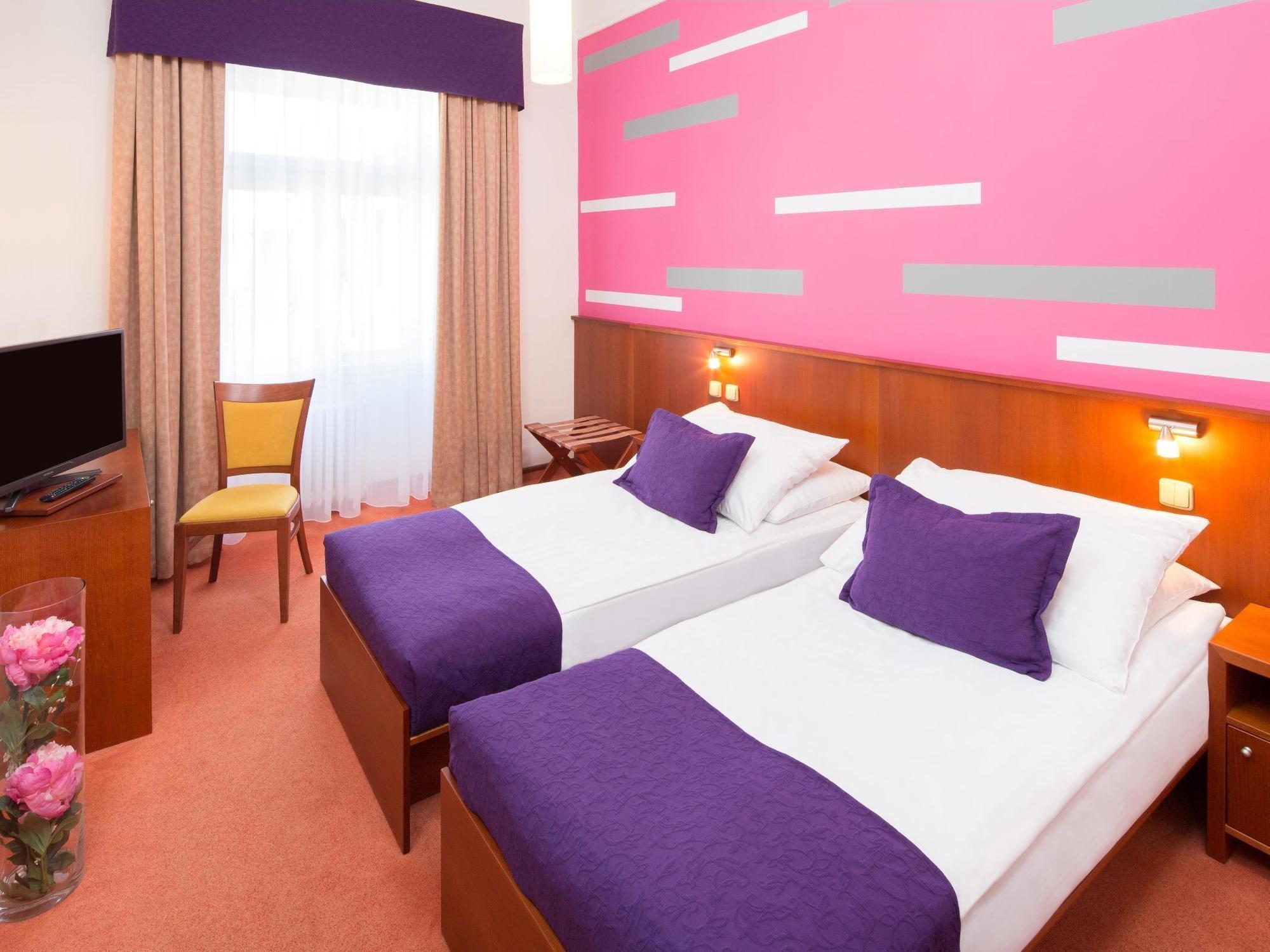 Atlantic 3* Prague